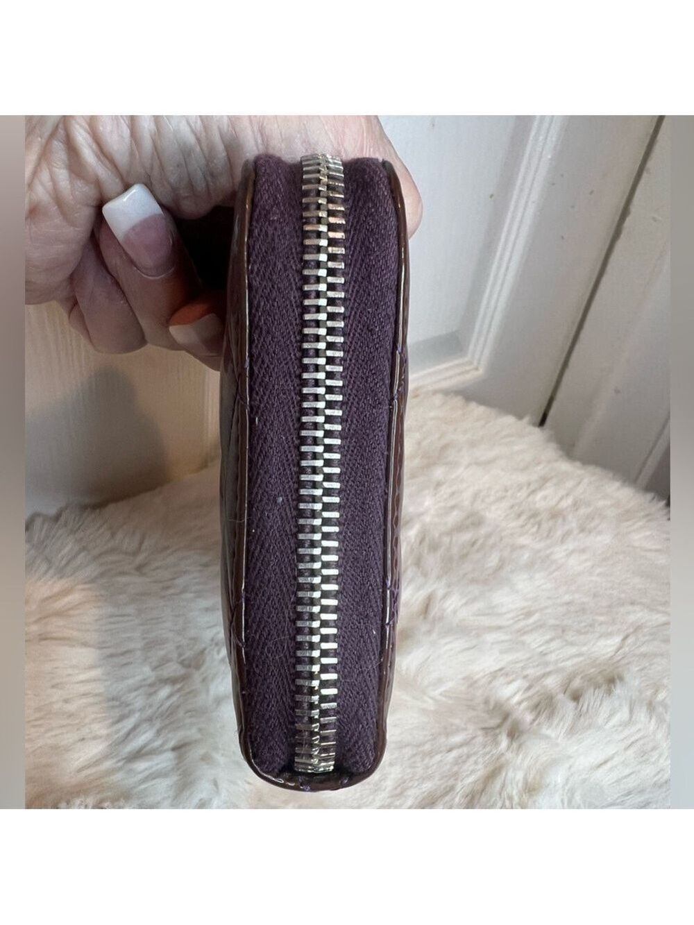 ❤️CHANEL PATENT QUILTED BRILLIANT ZIP-AROUND WALLET PURPLE - Picture 7 of 15